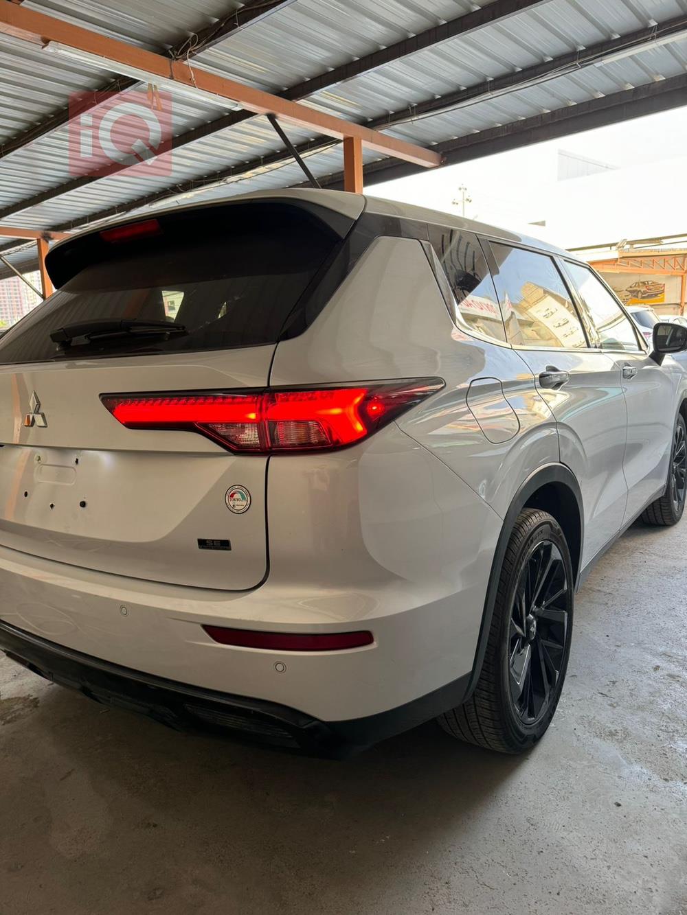 میتسوبیشی ئاوتلاندەر